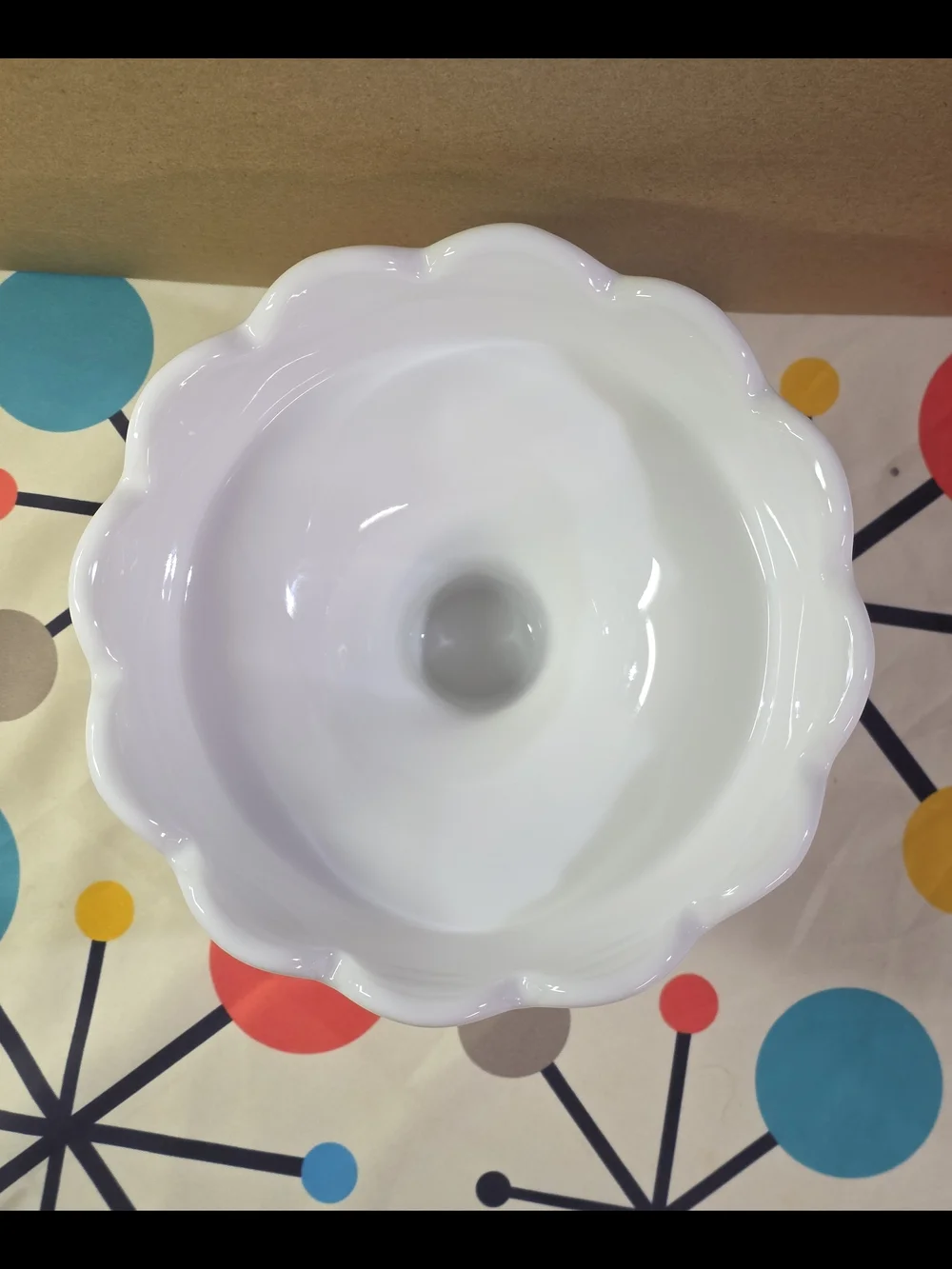 Vintage Westmoreland Paneled Grape Milk Glass Punch Bowl Stand 769652